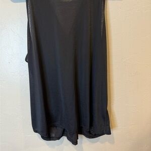 Lululemon Elegant Black Sleeveless Women's Tank Top